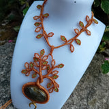 Yggdrasil – Collier arbre de vie en macramé et pierre naturelle | Ancrage, protection, énergie